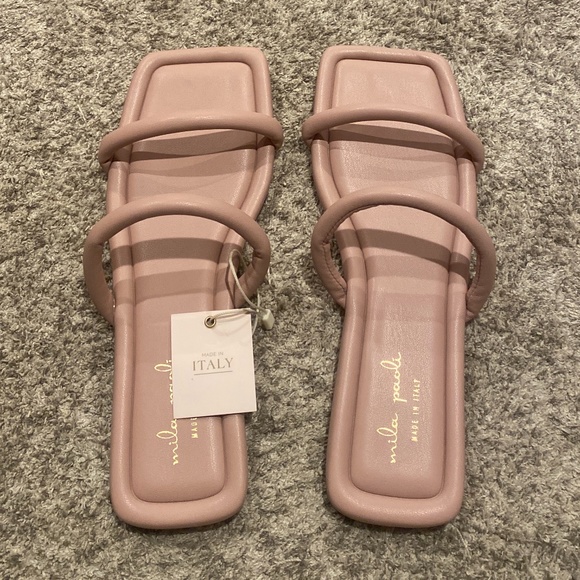 Mila Paoli Shoes - Brand new Made in Italy sandals. Size 8-8.5